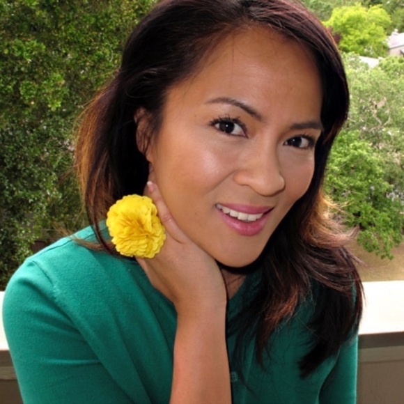 KATE SPADE • Date Night Flower Adjustable Ring - Picture 2 of 8